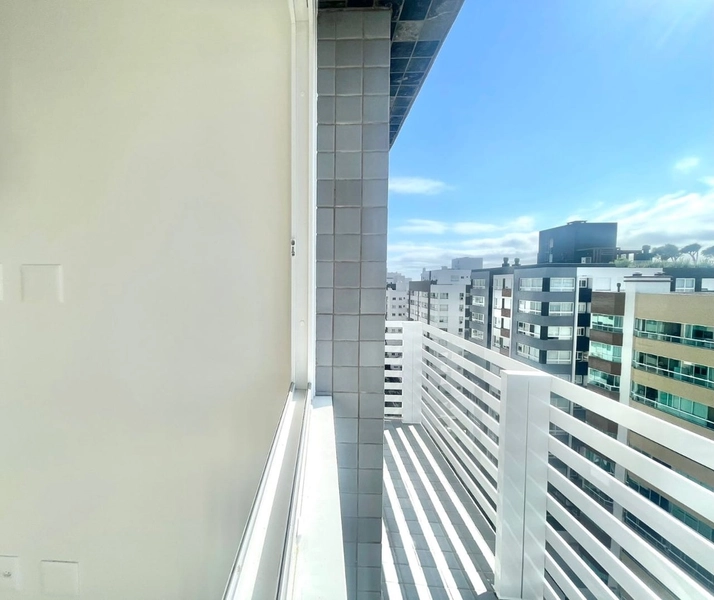 NAVEGANTES! DE FRENTE COM VISTA ESPETACULAR! 2 SUÍTES, ROOFTOP!: 10ª foto da galeria de imagens do imóvel