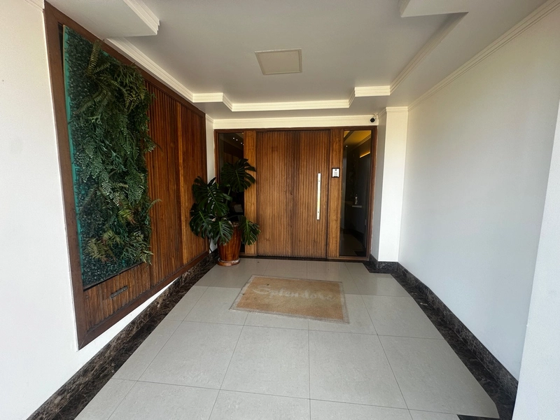 PÉ NA AREIA! DE FRENTE COM SACADA E VISTA MAR! MOBILIADO E DECORADO!: 2ª foto da galeria de imagens do imóvel