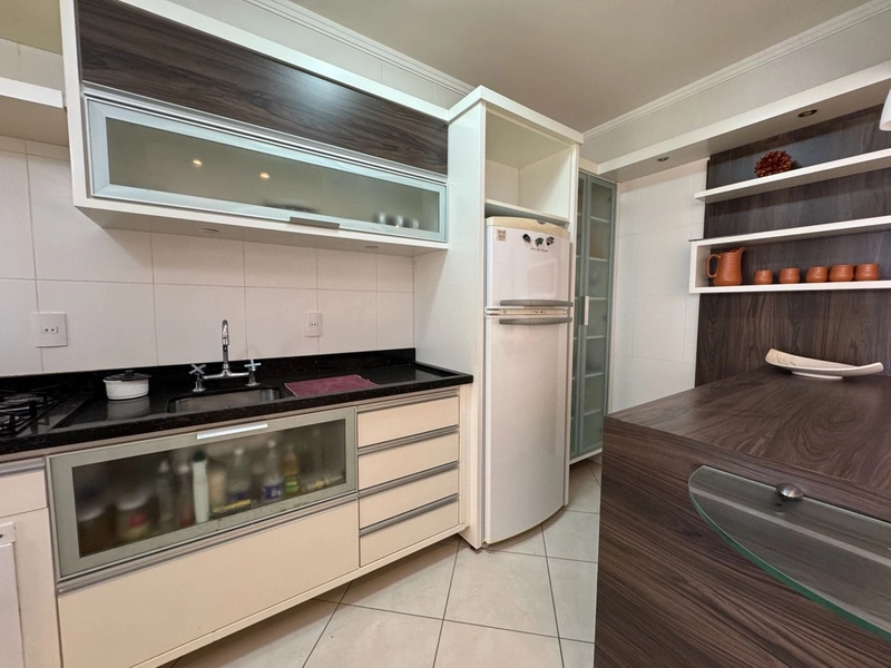 PÉ NA AREIA! DE FRENTE COM SACADA E VISTA MAR! MOBILIADO E DECORADO!: 18ª foto da galeria de imagens do imóvel