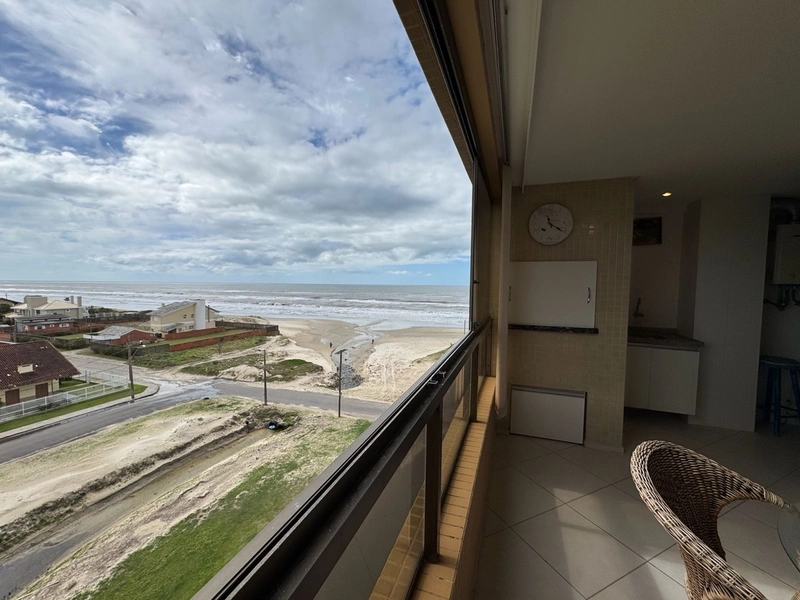 PÉ NA AREIA! DE FRENTE COM SACADA E VISTA MAR! MOBILIADO E DECORADO!: 7ª foto da galeria de imagens do imóvel