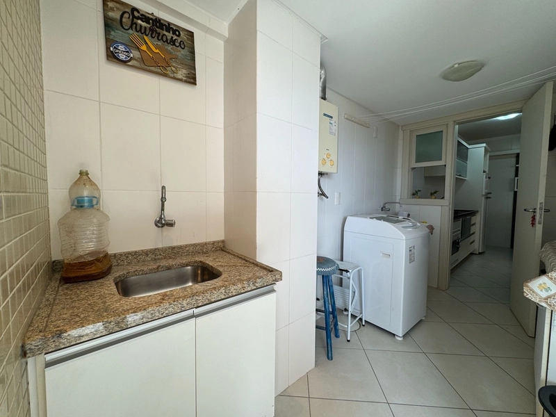 PÉ NA AREIA! DE FRENTE COM SACADA E VISTA MAR! MOBILIADO E DECORADO!: 21ª foto da galeria de imagens do imóvel