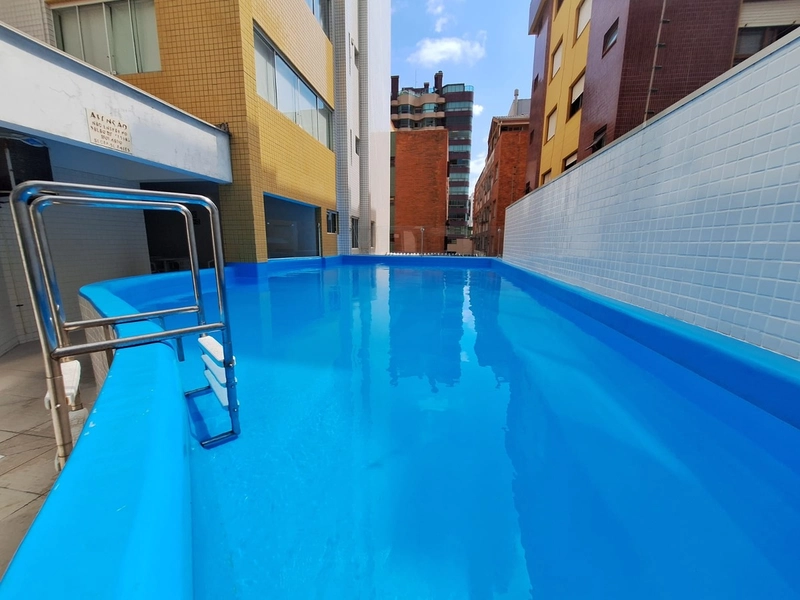 No centro com vista liberada para Praça do Minigolfe: 6ª foto da galeria de imagens do imóvel
