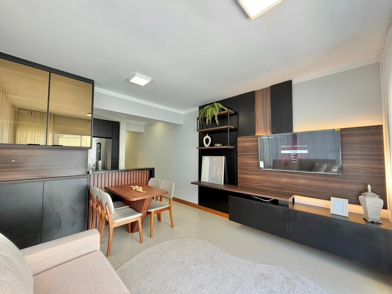 NAVEGANTES, DE FRENTE, MOBILIADO, DECORADO E CLIMATIZADO! LINDO APTO!: 3ª foto da galeria de imagens do imóvel