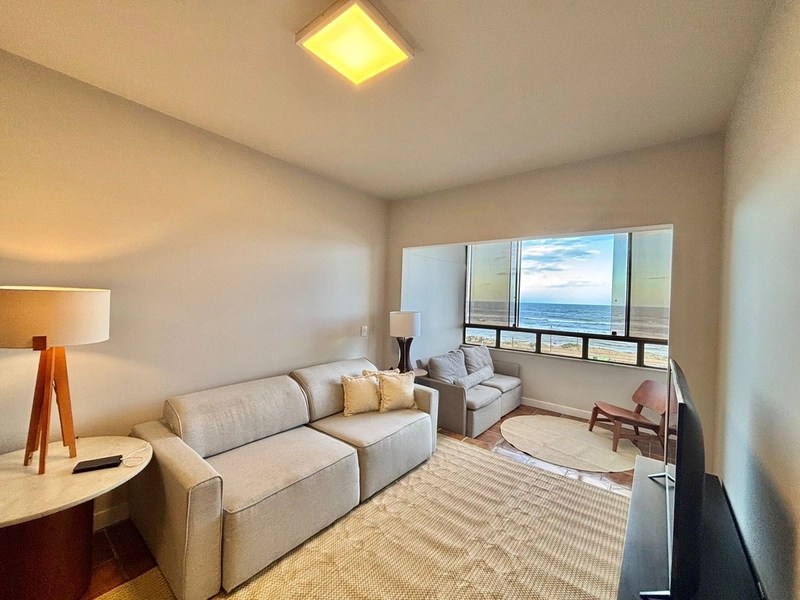 OPORTUNIDADE PÉ NA AREIA! FRENTE E VISTA MAR! MOBILIADO E DECORADO!