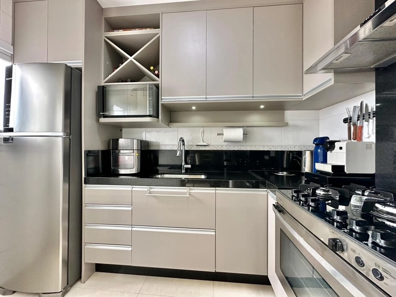 RARIDADE! APTO. DE FRENTE AMPLO, MOBILIADO, 1 DORMITÓRIO! VEJA..: 16ª foto da galeria de imagens do imóvel