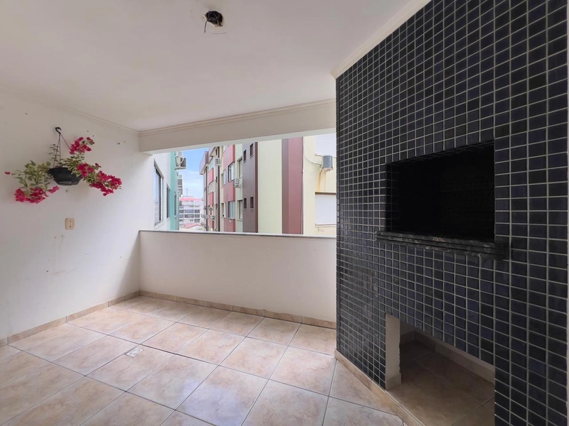 NO CORAÇÃO DE CAPÃO! SACADÃO COM CHURRASQUEIRA, 1DORMT. 60MTS²PRIV.