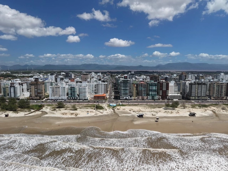 APTO. MOBILIAO COM VISTA PARA O MAR! BAIRRO NAVEGANTES!