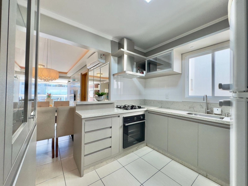 NAVEGANTES! ANDAR ALTO COM VISTA, SACADÃO, MOBILIADO, ALTO PADRÃO!: 18ª foto da galeria de imagens do imóvel