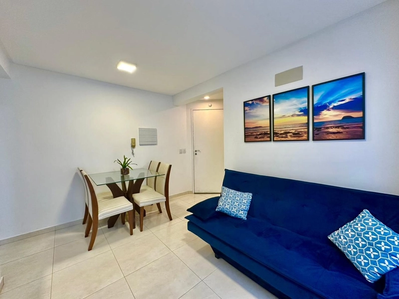 APARTAMENTO AO LADO DA AV UBIRAJARA, BOX ESPAÇOSO E 1 QUADRA DO MAR: 2ª foto da galeria de imagens do imóvel