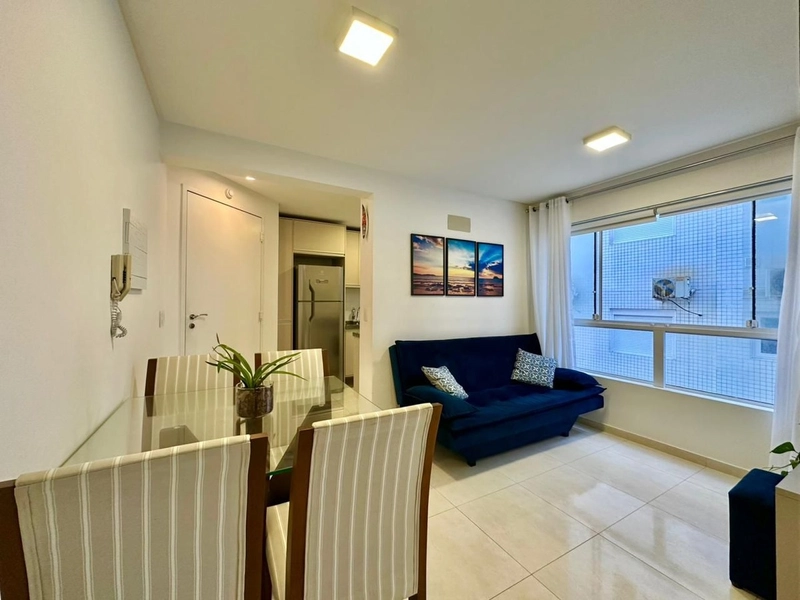 APARTAMENTO AO LADO DA AV UBIRAJARA, BOX ESPAÇOSO E 1 QUADRA DO MAR: 4ª foto da galeria de imagens do imóvel