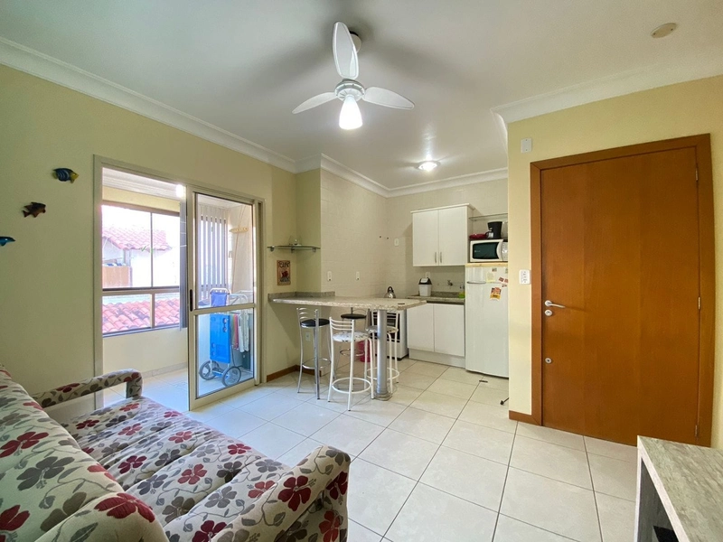 Apartamento a poucos metros do mar, em plena Avenida Poti no Centro: 3ª foto da galeria de imagens do imóvel