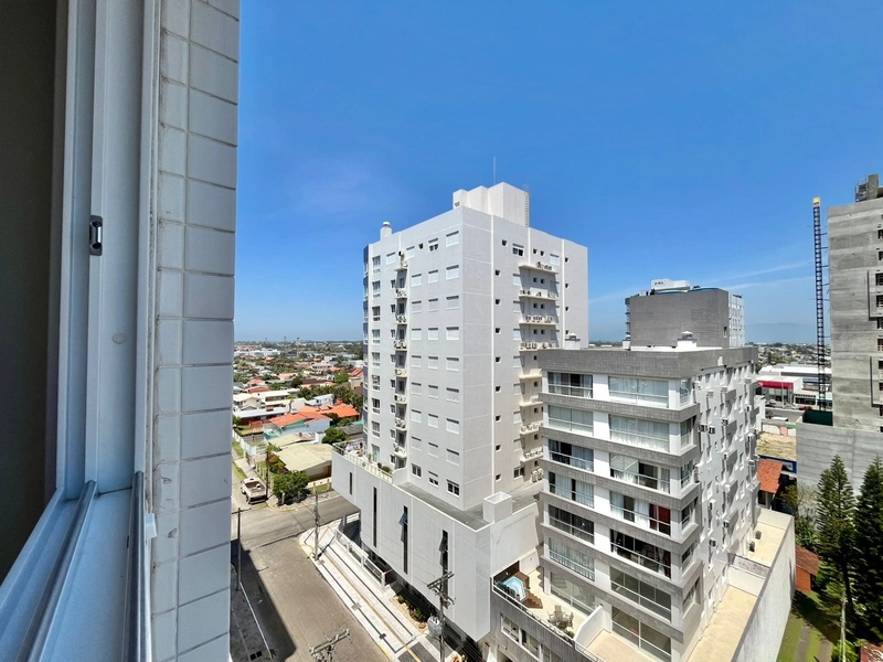 NAVEGANTES! DE FRENTE COM VISTA, MOBILIADO, 3D. INFRA NO PRÉDIO!: 2ª foto da galeria de imagens do imóvel