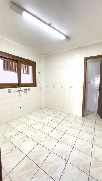 Apartamento poucos metros do mar junto a Praça: 21ª foto da galeria de imagens do imóvel