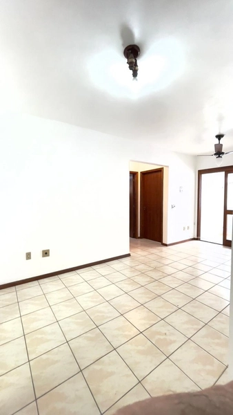 Apartamento poucos metros do mar junto a Praça: 25ª foto da galeria de imagens do imóvel