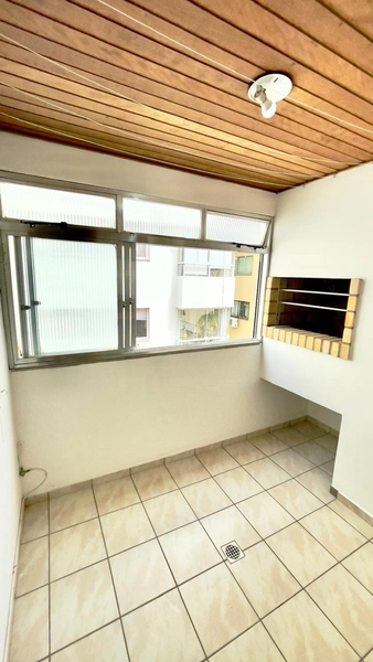Apartamento poucos metros do mar junto a Praça: 19ª foto da galeria de imagens do imóvel