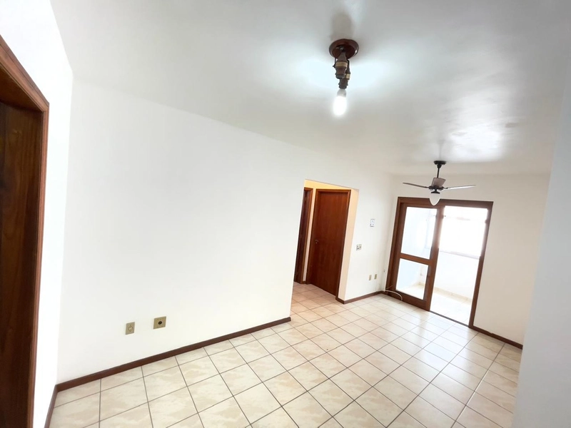 Apartamento poucos metros do mar junto a Praça: 12ª foto da galeria de imagens do imóvel