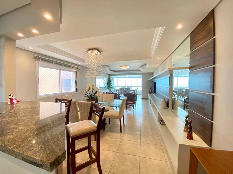 ESPETACULAR VISTA PARA O MAR! SACADA DE FRENTE,  MOBILIASDOE DECORADO!: 7ª foto da galeria de imagens do imóvel