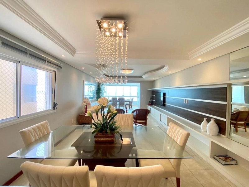 ESPETACULAR VISTA PARA O MAR! SACADA DE FRENTE,  MOBILIASDOE DECORADO!: 8ª foto da galeria de imagens do imóvel