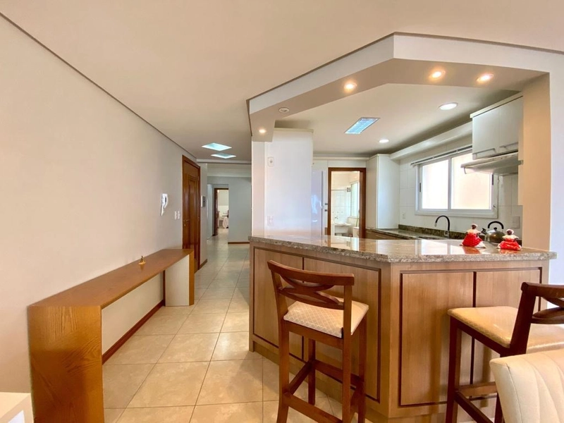 ESPETACULAR VISTA PARA O MAR! SACADA DE FRENTE,  MOBILIASDOE DECORADO!: 13ª foto da galeria de imagens do imóvel