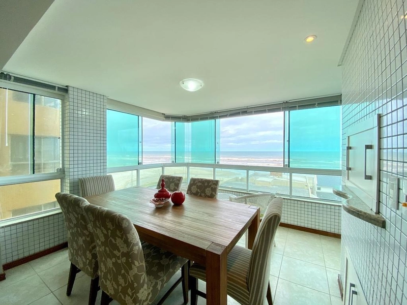 ESPETACULAR VISTA PARA O MAR! SACADA DE FRENTE,  MOBILIASDOE DECORADO!