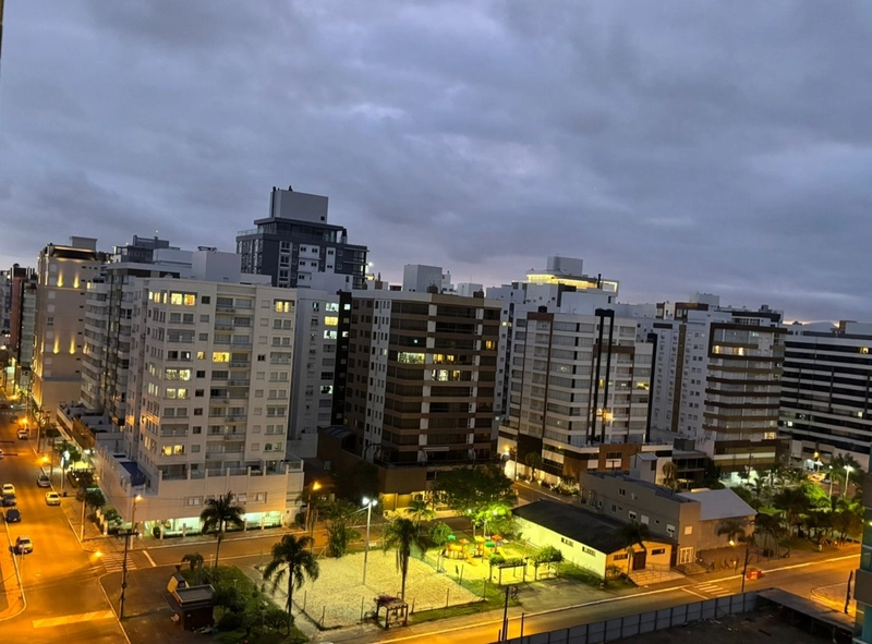 PRÓXIMO AO MAR E PRAÇA BASSANE: 22ª foto da galeria de imagens do imóvel