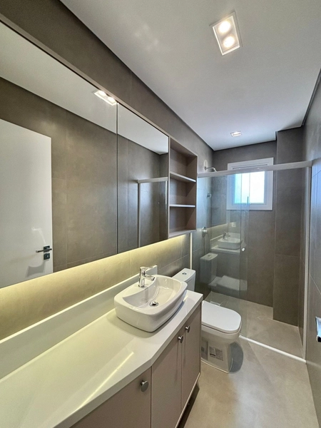 PRÓXIMO AO MAR E PRAÇA BASSANE: 6ª foto da galeria de imagens do imóvel