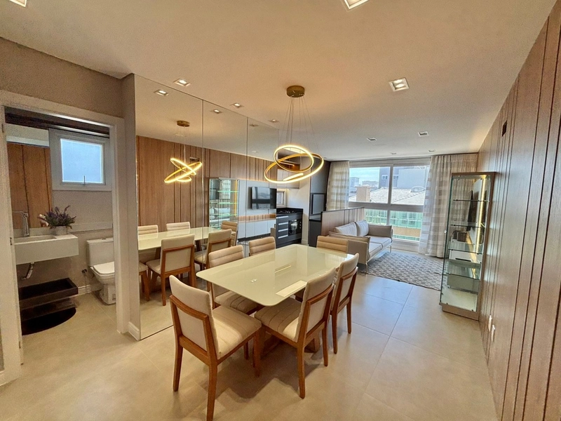 PRÓXIMO AO MAR E PRAÇA BASSANE: 4ª foto da galeria de imagens do imóvel