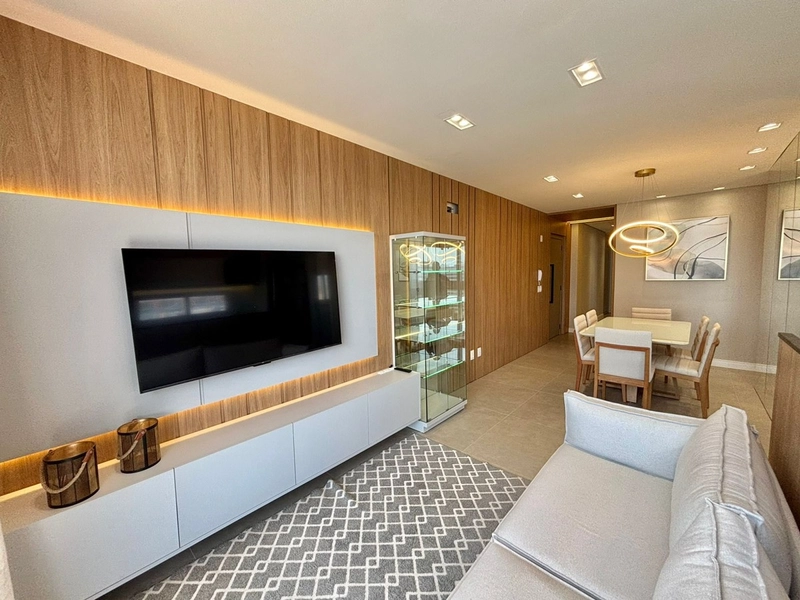 PRÓXIMO AO MAR E PRAÇA BASSANE: 21ª foto da galeria de imagens do imóvel