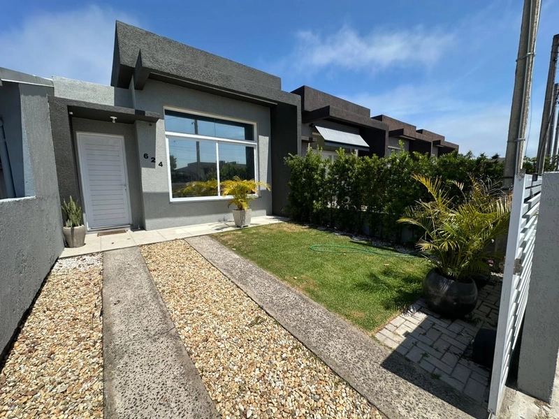 CASA EM XANGRI-LÁ, EXCELENTE LOCALIZAÇÃO! PÉ-DIREITO ALTO!: 7ª foto da galeria de imagens do imóvel