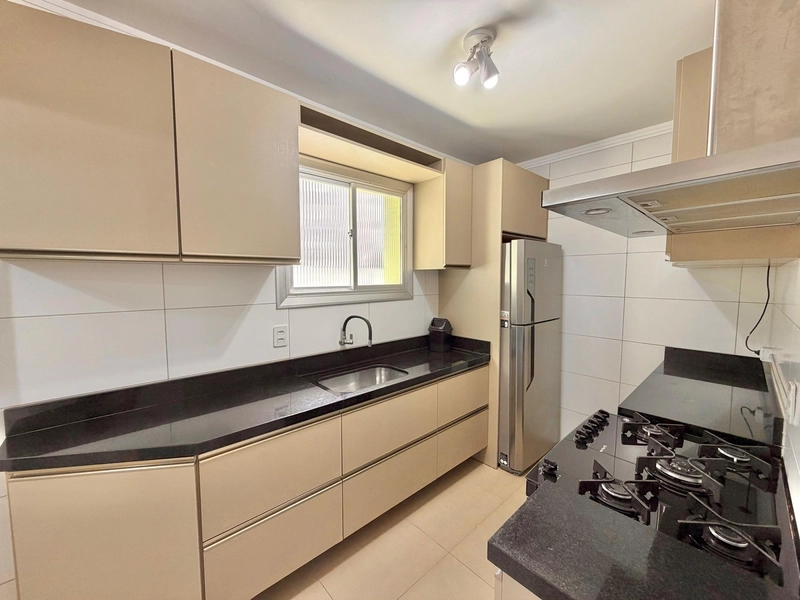 OPORTUNIDADE! 3 DORMIT. FRENTE, VAGA, ELEVADOR, MOBILIADO E DECORADO: 8ª foto da galeria de imagens do imóvel