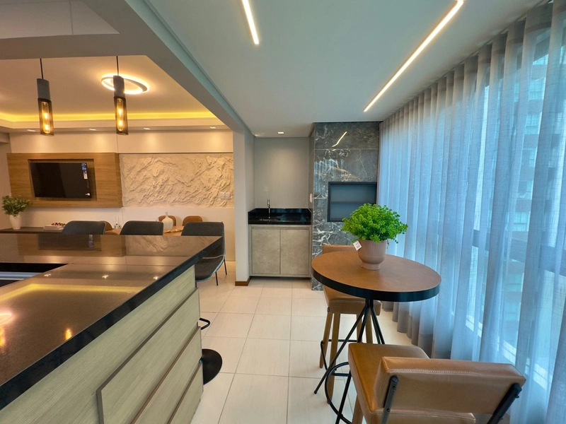 Prédio de frente para Praça Luiz Bassani, pé na areia da praia !!!!: 15ª foto da galeria de imagens do imóvel