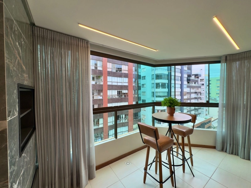 Prédio de frente para Praça Luiz Bassani, pé na areia da praia !!!!: 12ª foto da galeria de imagens do imóvel