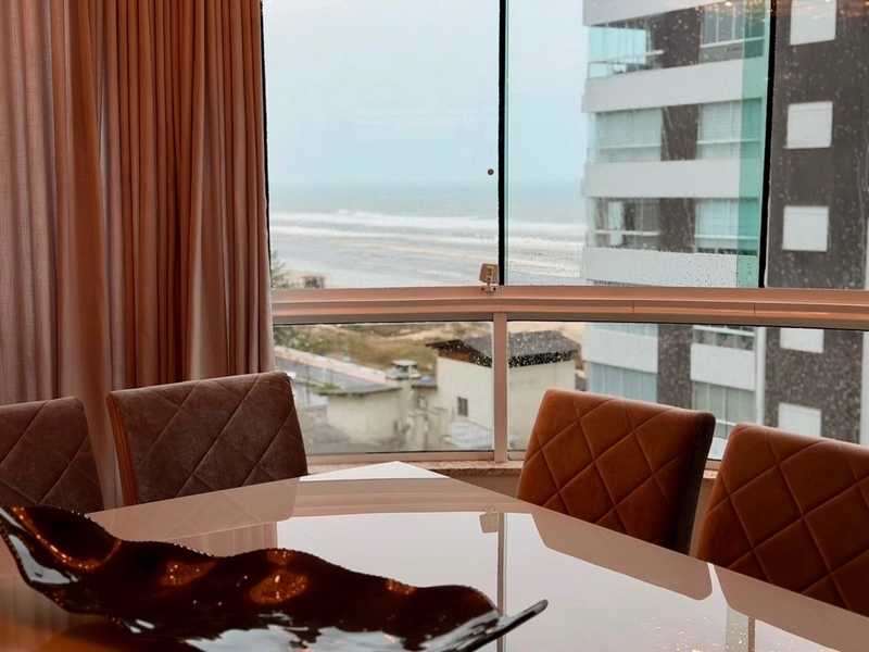 ALTO PADRÃO, DE FRENTE COM VISTA MAR! JUNTO A PRAÇA BASSANI: 2ª foto da galeria de imagens do imóvel
