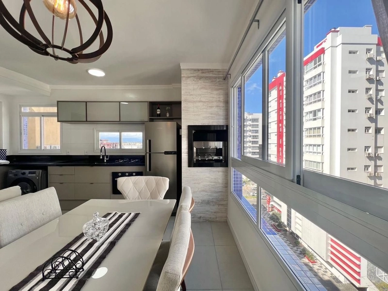 NAVEGANTES! APTO DE FRENTE, MOBILIADO,JUNTO A PRAÇA BASSANI E LUTERANA