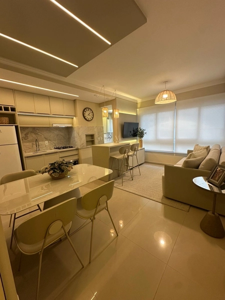 NAVEGANTES! MOBILIADO E DECORADO,  2DORMTS. SUÍTE, 2 VAGAS IND. 2 DEP.