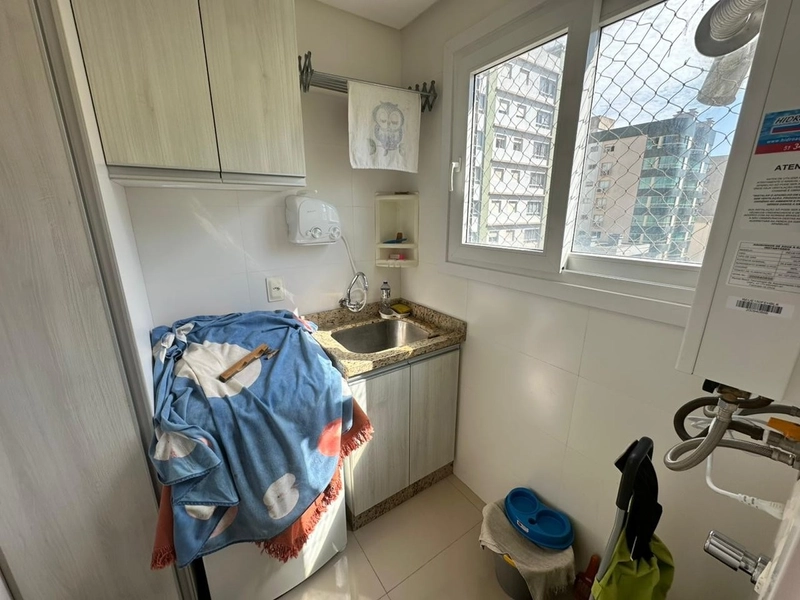 Vista liberada ao lado da praça Luiz Bassani.: 7ª foto da galeria de imagens do imóvel