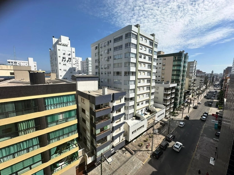 Vista liberada ao lado da praça Luiz Bassani.: 3ª foto da galeria de imagens do imóvel