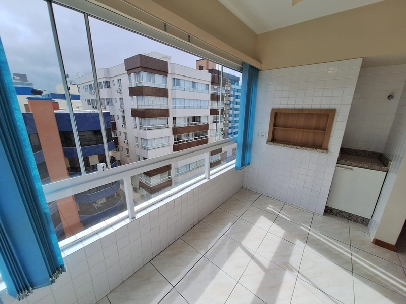 Um Dormitório de frente no centro !!!!!