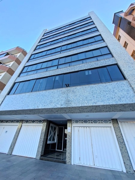 OPORTUNIDADE NA BEIRA MAR! 2 DORMITÓRIOS, VAGA, ELEVADOR, MOBILIADO!