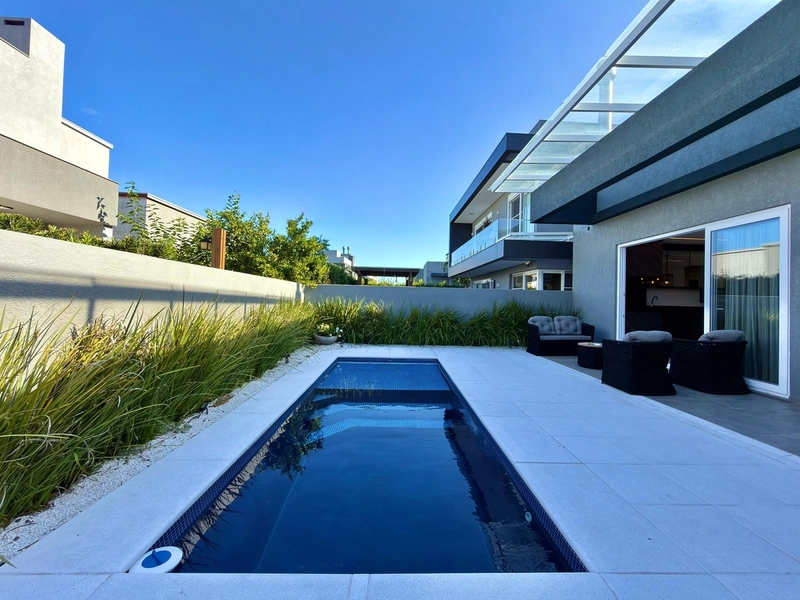 CAPÃO ILHAS RESORT  CASA PRONTA PARA USO A VENDA