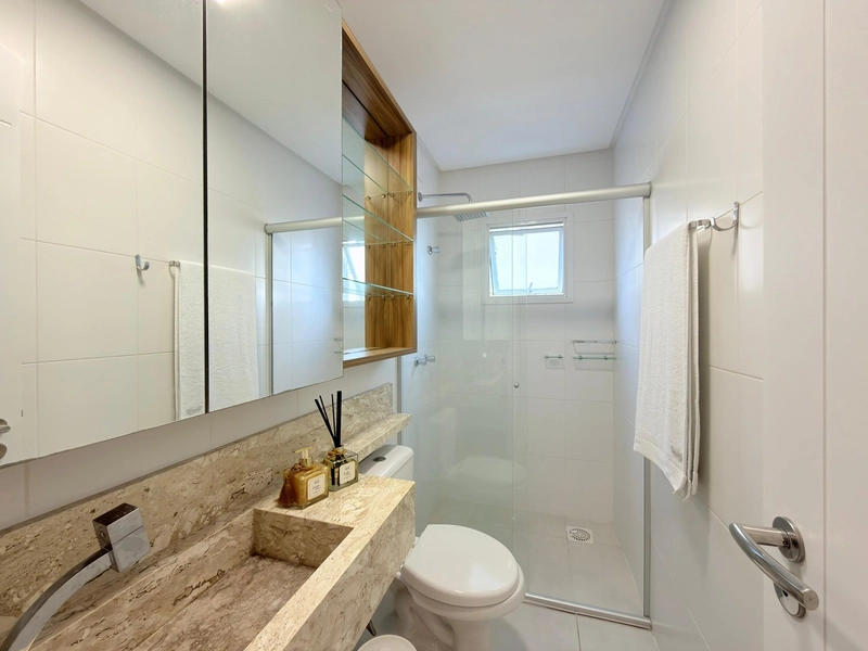 APARTAMENTO FRENTE AVENIDA E VISTA MAR: 24ª foto da galeria de imagens do imóvel