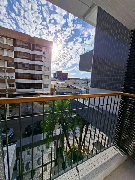 ALTO PADRÃO! APTO. DE FRENTE COM VISTA, SACADA, ROOFTOP COM INFRA!: 4ª foto da galeria de imagens do imóvel