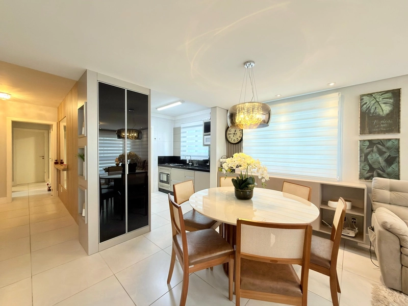 APARTAMENTO GRANDE PERTINHO DO MAR! PRÉDIO COM INFRA!: 9ª foto da galeria de imagens do imóvel