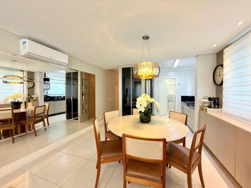 APARTAMENTO GRANDE PERTINHO DO MAR! PRÉDIO COM INFRA!: 8ª foto da galeria de imagens do imóvel