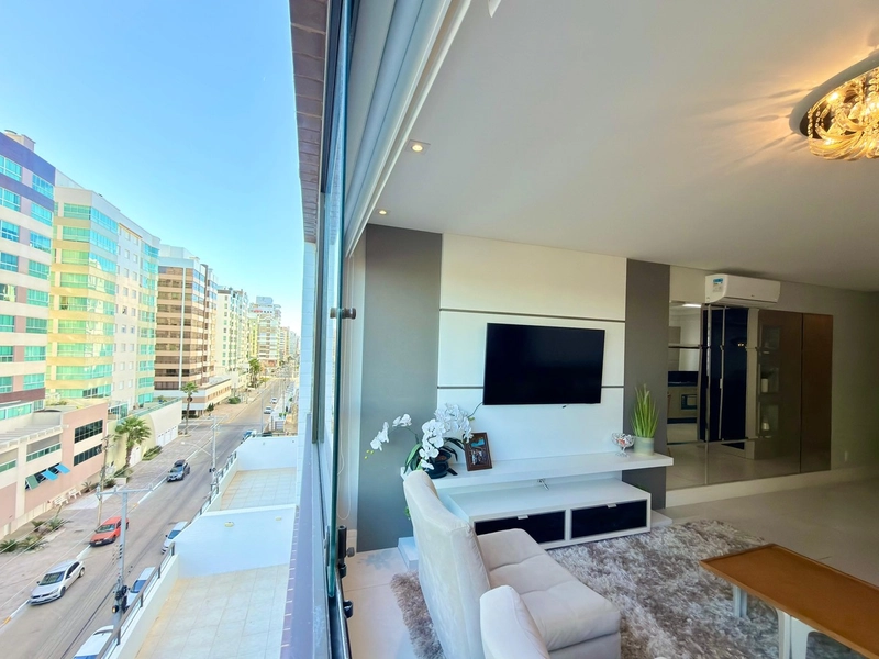 APARTAMENTO GRANDE PERTINHO DO MAR! PRÉDIO COM INFRA!