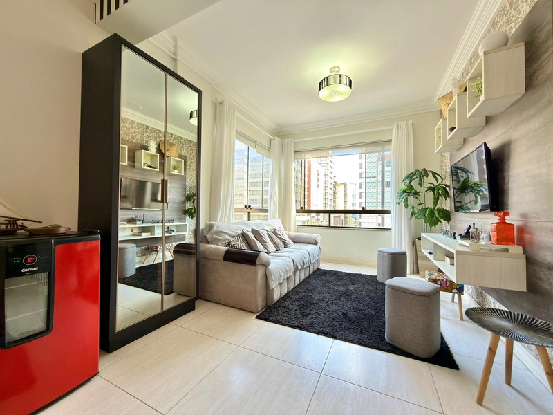 APARTAMENTO À VENDA  Bairro Navegantes, frente praça: 16ª foto da galeria de imagens do imóvel