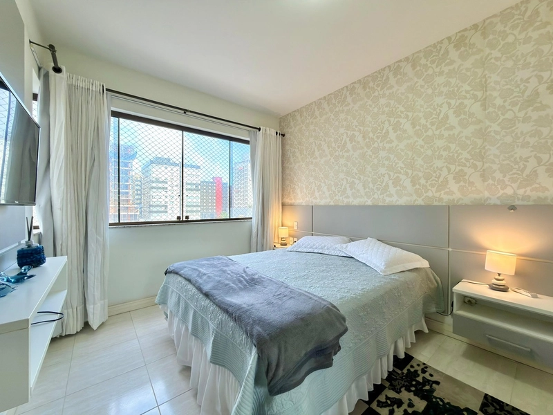 APARTAMENTO À VENDA  Bairro Navegantes, frente praça: 4ª foto da galeria de imagens do imóvel
