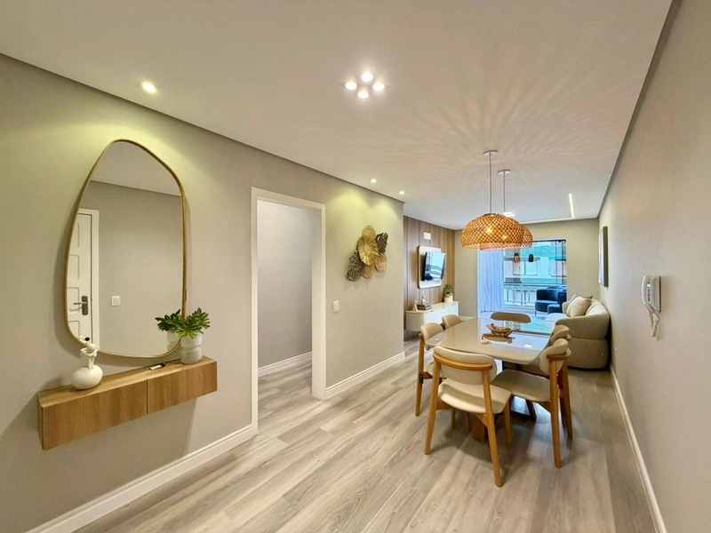 Apartamento de frente ao lado da Praça Flávio Boianoviski !!!: 2ª foto da galeria de imagens do imóvel