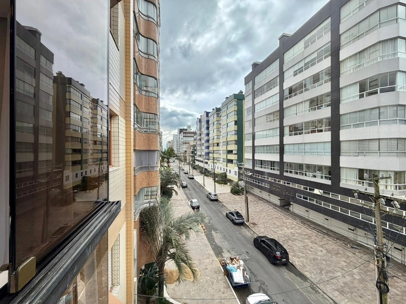 Apartamento de frente ao lado da Praça Flávio Boianoviski !!!: 14ª foto da galeria de imagens do imóvel