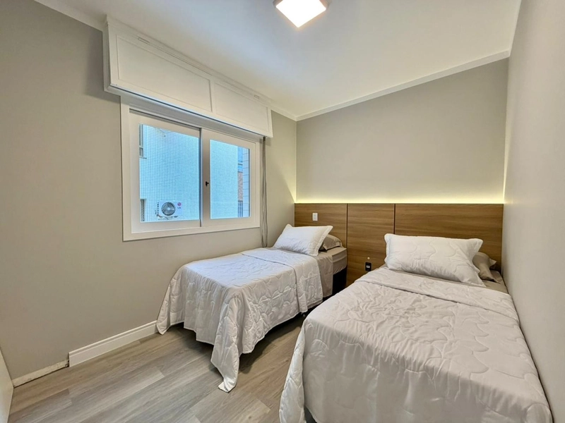 Apartamento de frente ao lado da Praça Flávio Boianoviski !!!: 21ª foto da galeria de imagens do imóvel